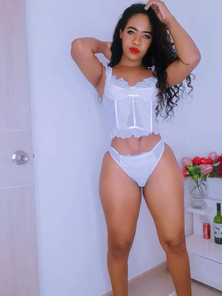 Live sex webcam photo for MayaBranson #7487283