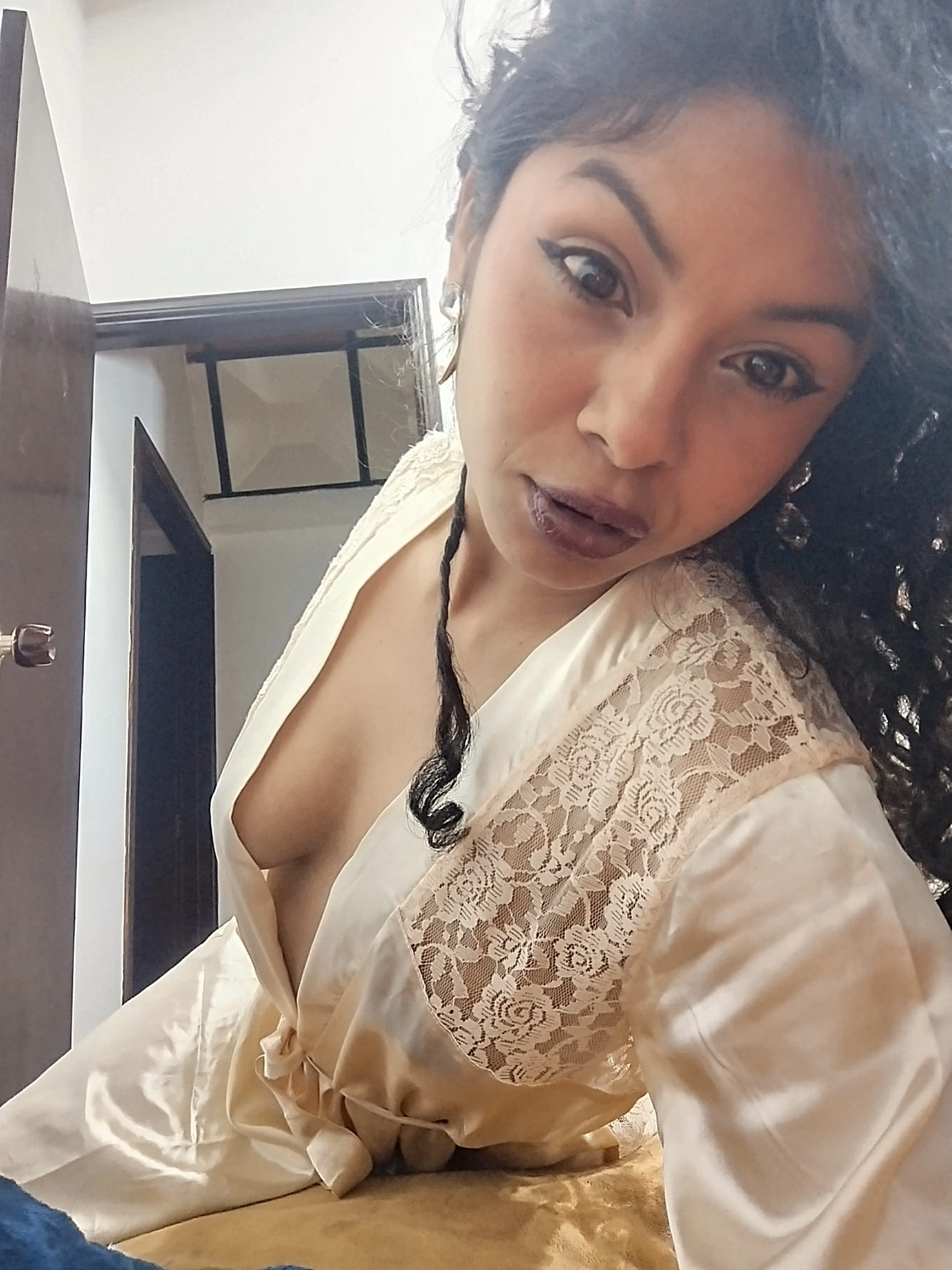 Live sex webcam photo for EmyCrahann #7884873