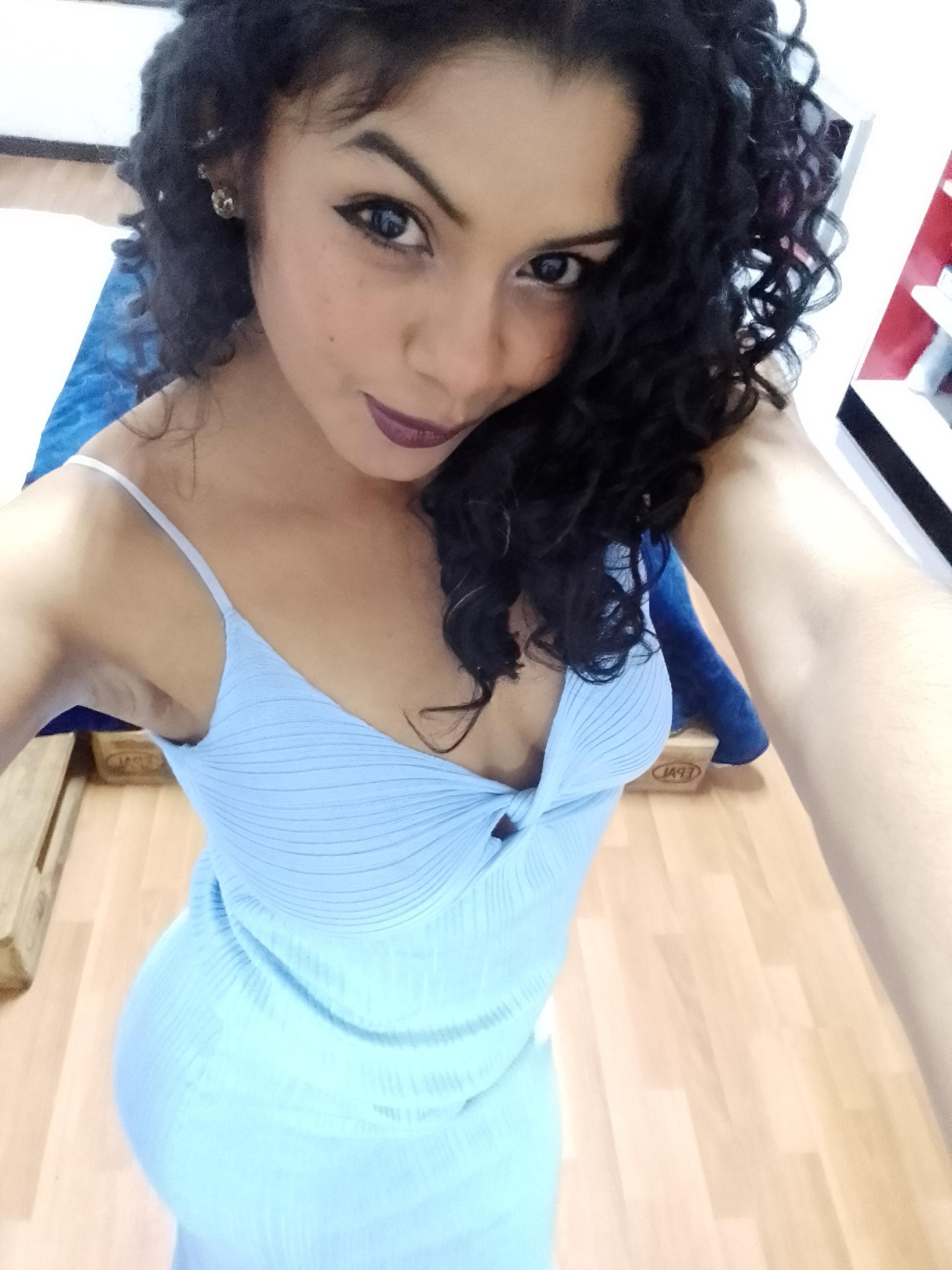 Live sex webcam photo for EmyCrahann #7884795