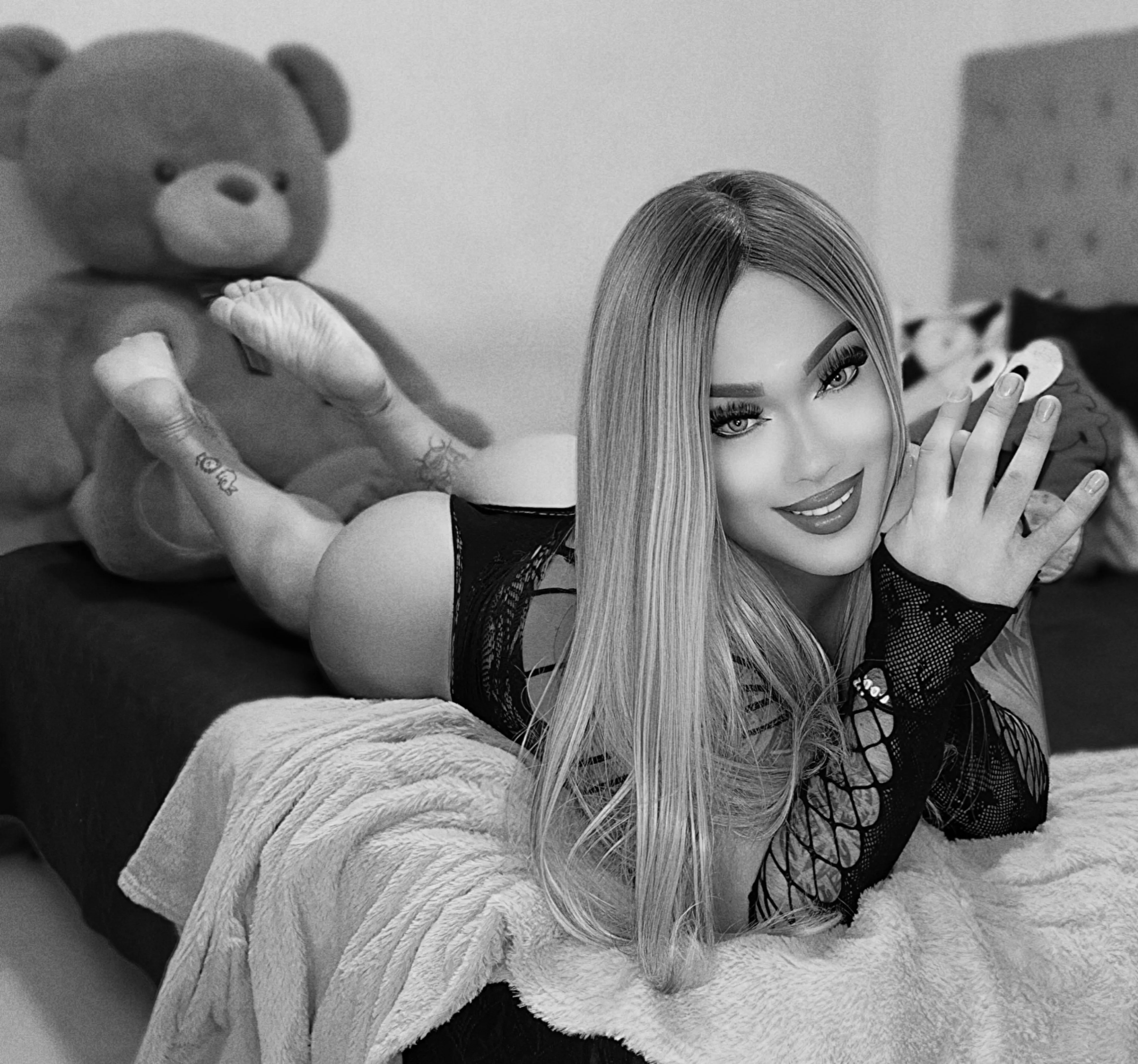 Live sex webcam photo for 9inchspunisher #7802895