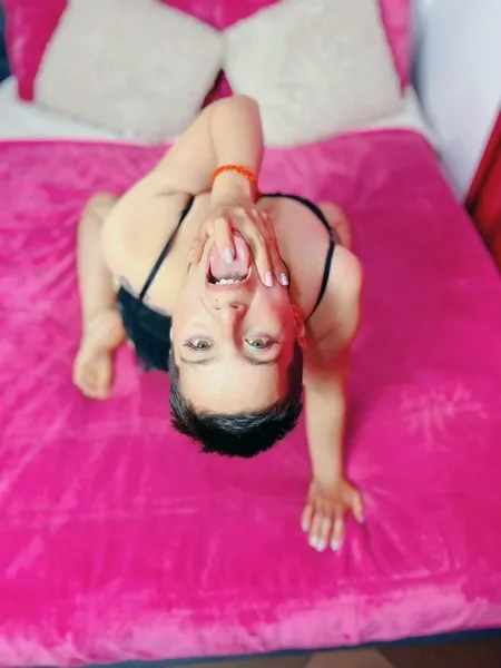 Live sex webcam photo for AbigaiilJohnson #6024685