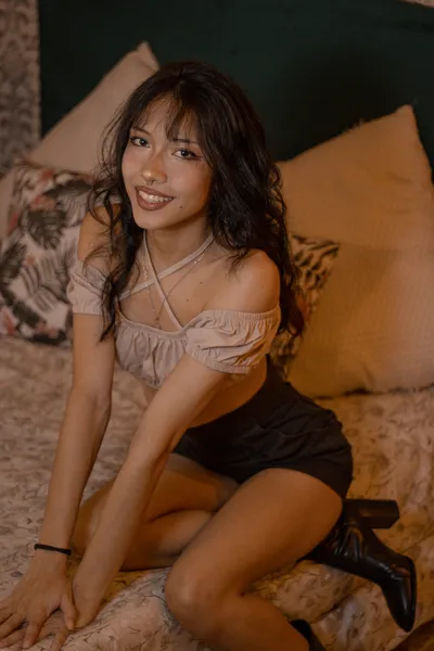 Live sex webcam photo for IsabellaWein #3590088