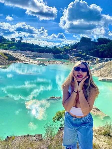 Live sex webcam photo for KeylinBVich #6123126