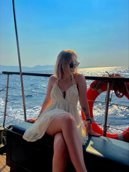 Live sex webcam photo for VictoriaRosss #5858832