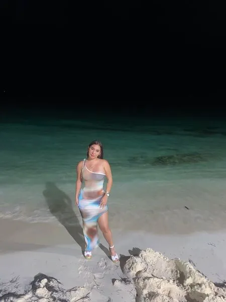 Live sex webcam photo for WowGirl018 #6485240