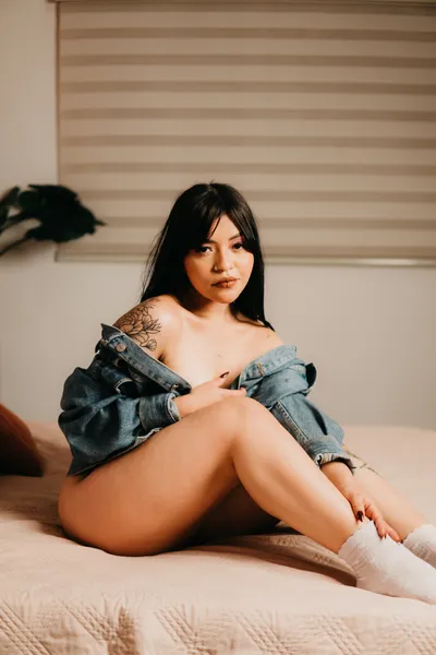 Live sex webcam photo for AsshleyFuun #4143187