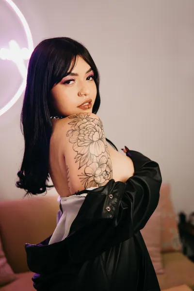 Live sex webcam photo for AsshleyFuun #4143181