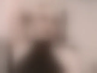 Live sex webcam photo for SilveraStrain #8369207