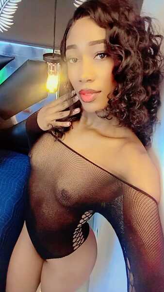 Live sex webcam photo for HaleyGil #6437869