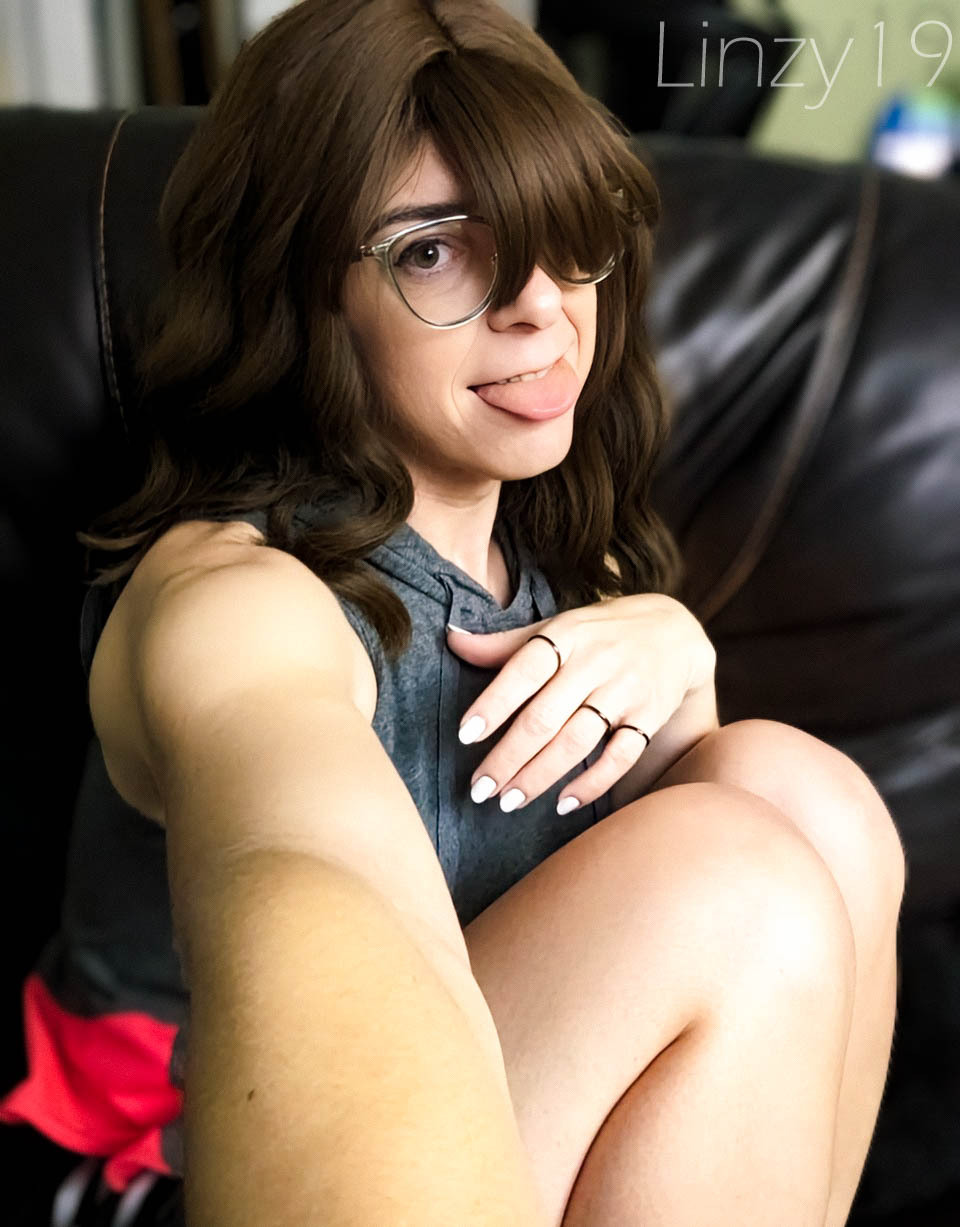 Live sex webcam photo for Linzy19 #7874906