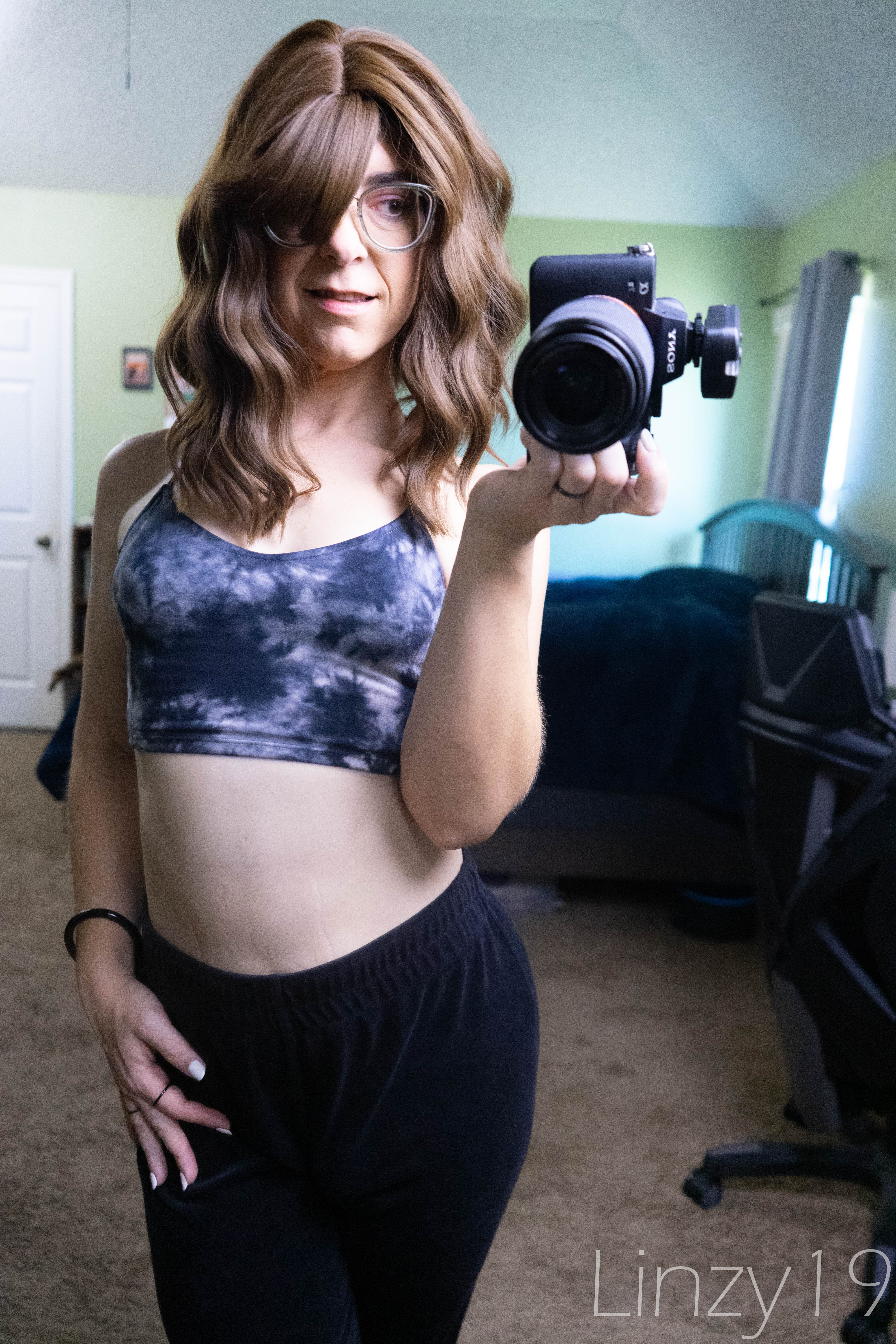 Live sex webcam photo for Linzy19 #7874902