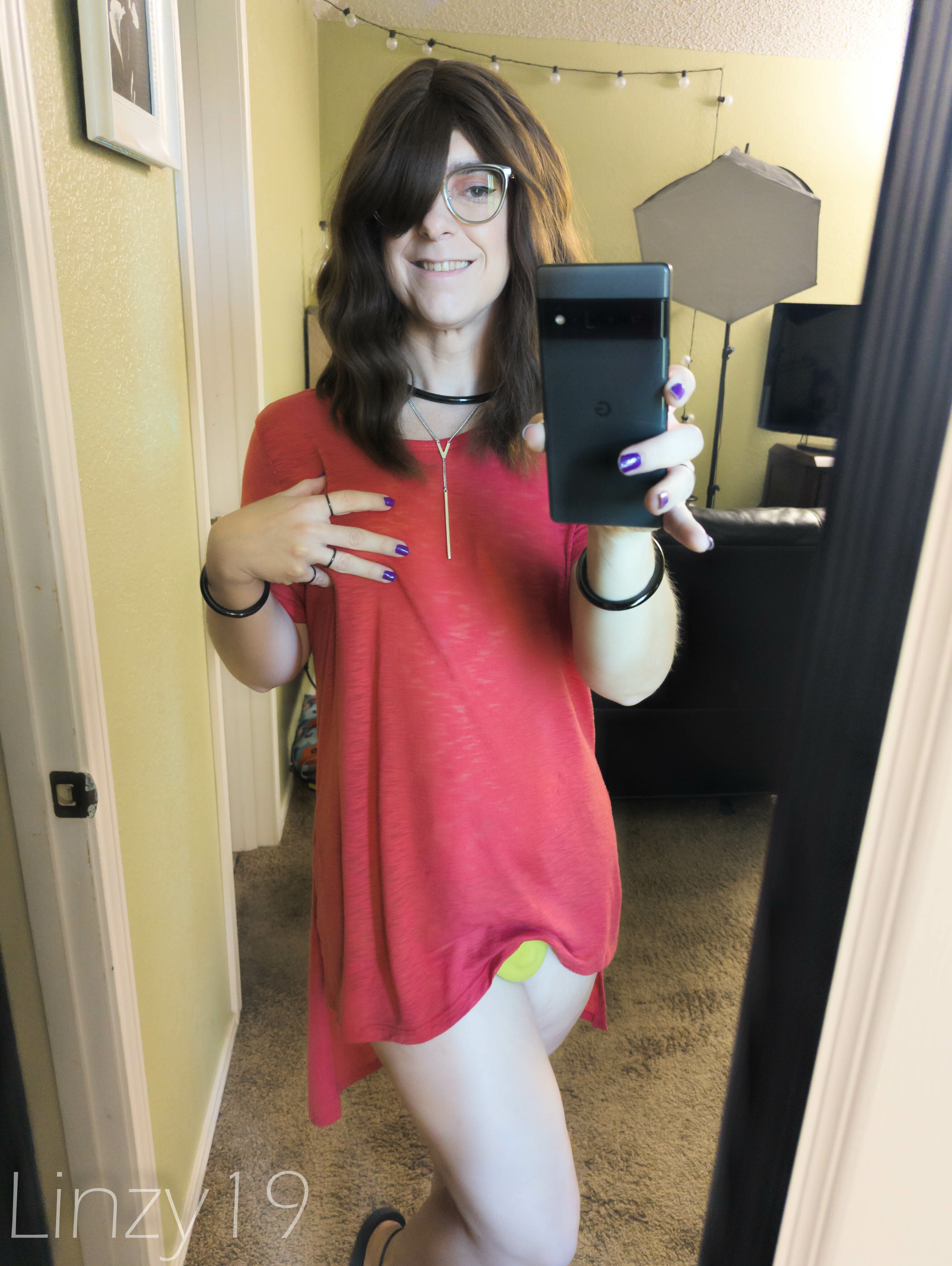 Live sex webcam photo for Linzy19 #7874899