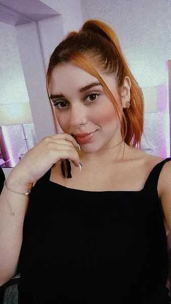 Live sex webcam photo for SophiaLaurens #5602653