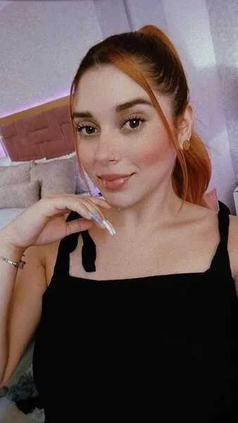 Live sex webcam photo for SophiaLaurens #5602654