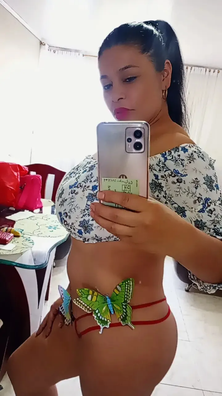 Live sex webcam photo for Susana33 #7405745