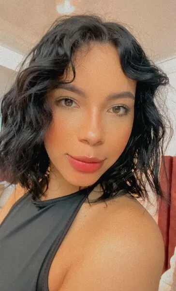 Live sex webcam photo for SophyWiilliamss #5328965