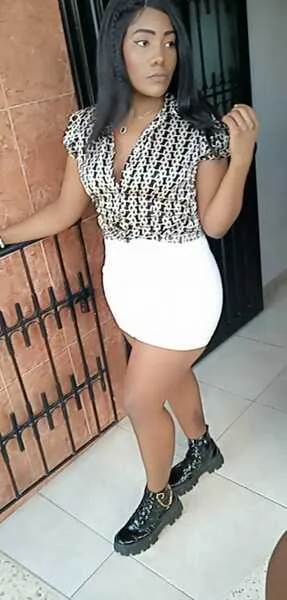 Live sex webcam photo for SamiaSmitn #3871830