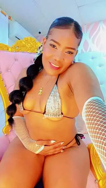 Live sex webcam photo for SamiaSmitn #6124030