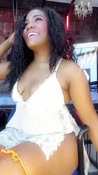 Live sex webcam photo for SamiaSmitn #6123885