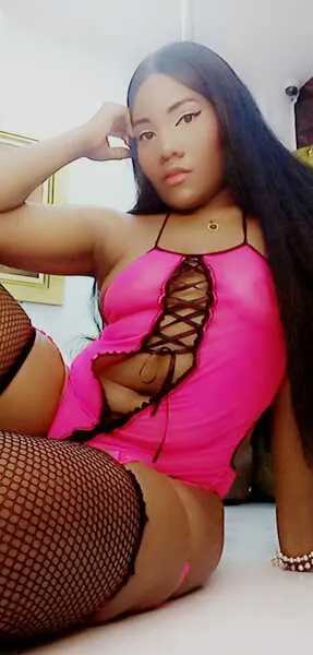 Live sex webcam photo for SamiaSmitn #3740399