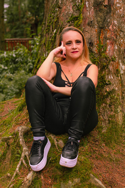 Live sex webcam photo for Sharonlove18 #3605045