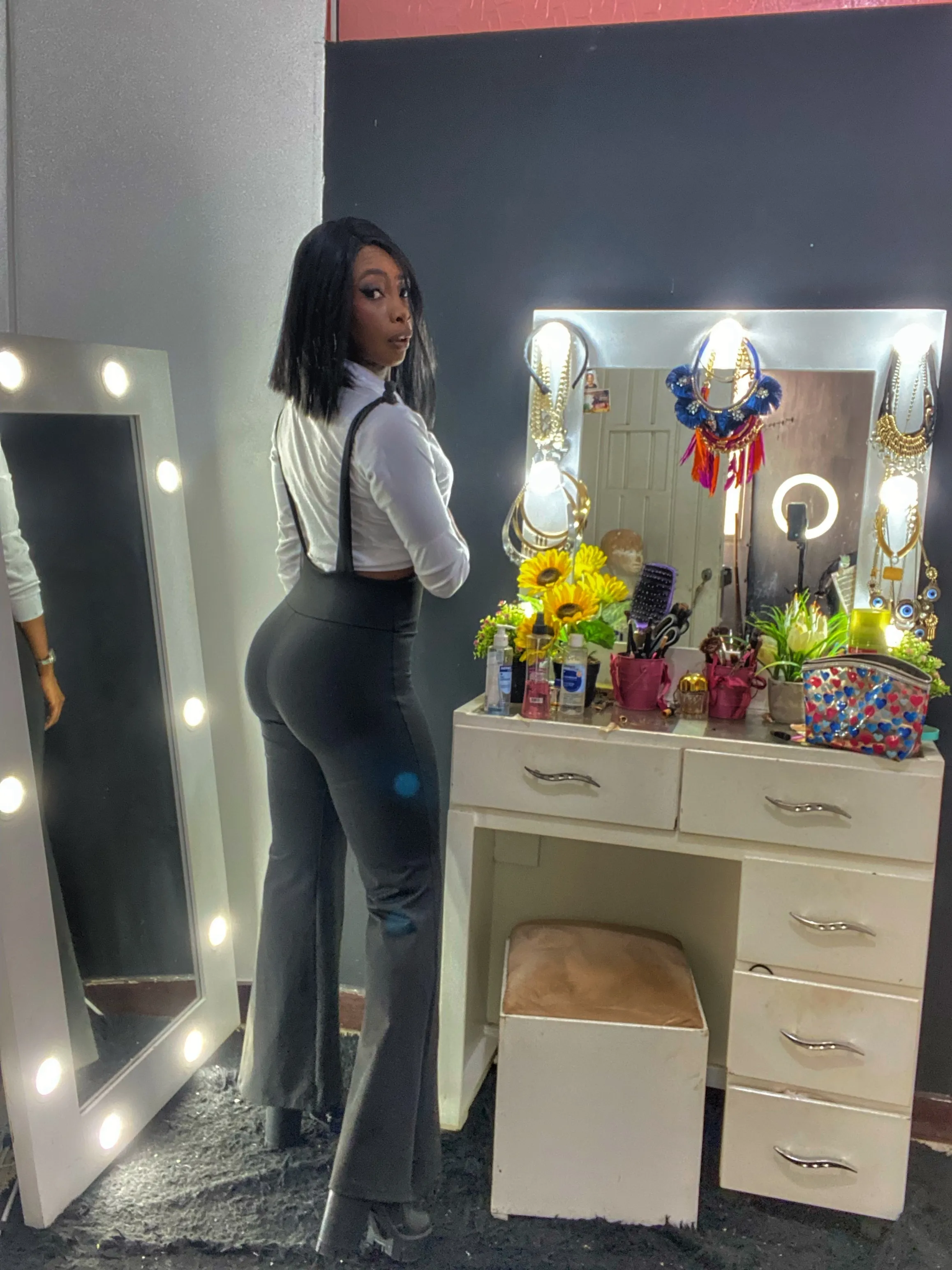 Live sex webcam photo for Cambellbigass #7228242