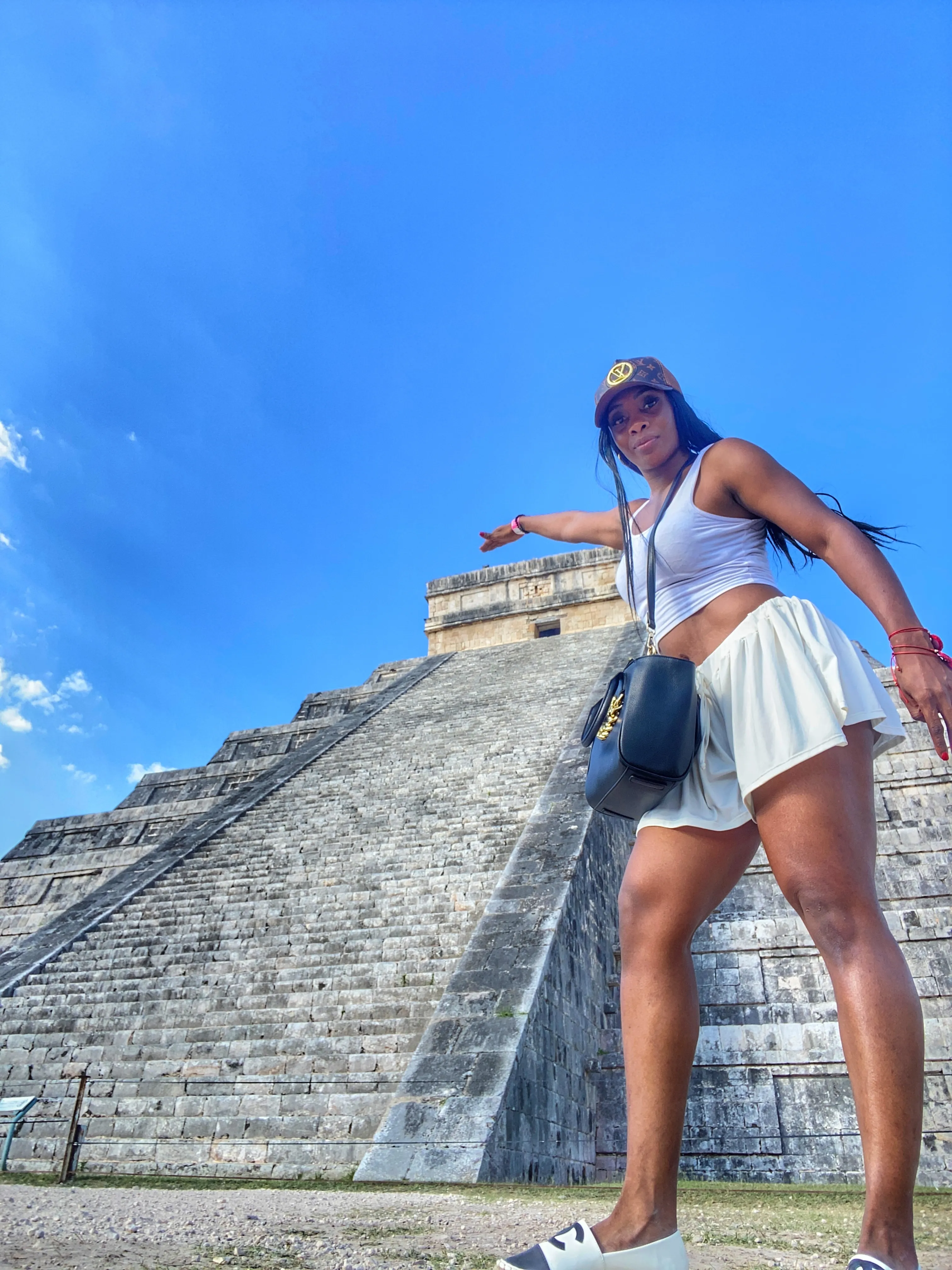 Live sex webcam photo for Cambellbigass #7229103