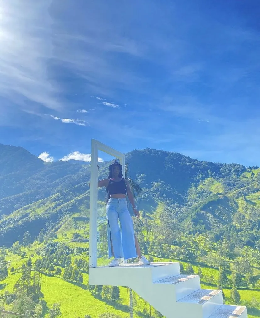 Live sex webcam photo for Cambellbigass #7228690