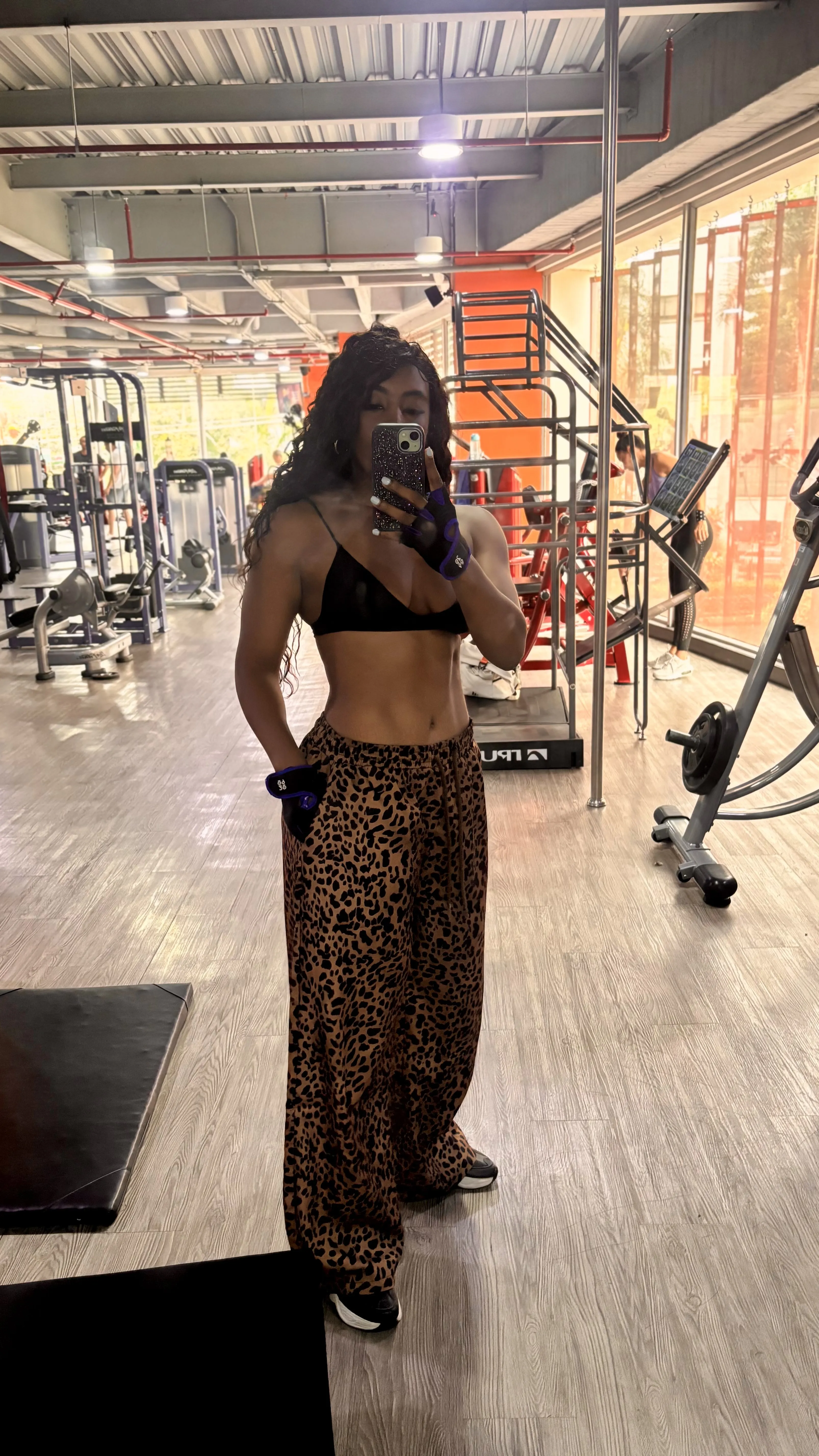 Live sex webcam photo for Cambellbigass #7961452