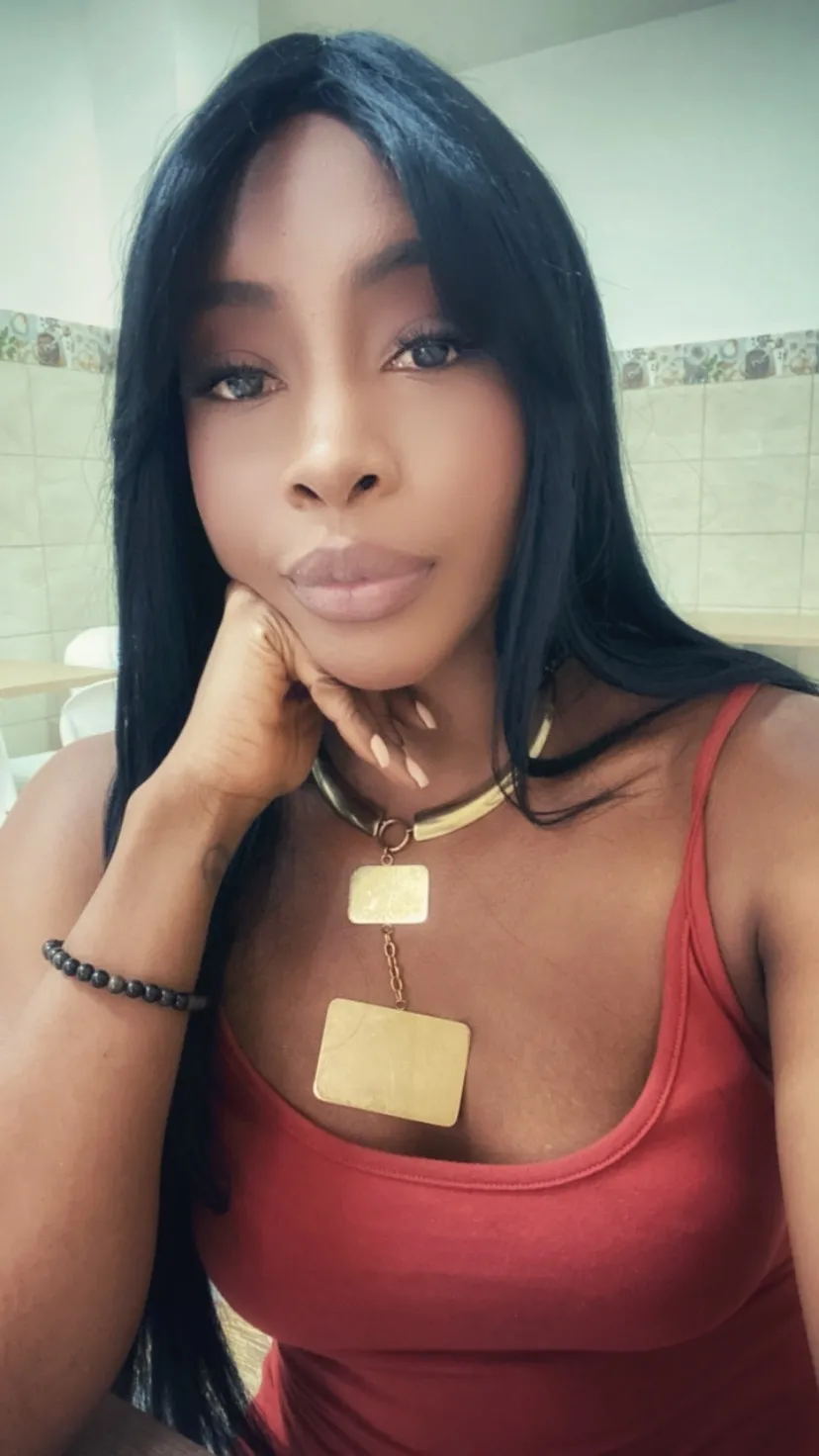 Live sex webcam photo for Cambellbigass #7229148