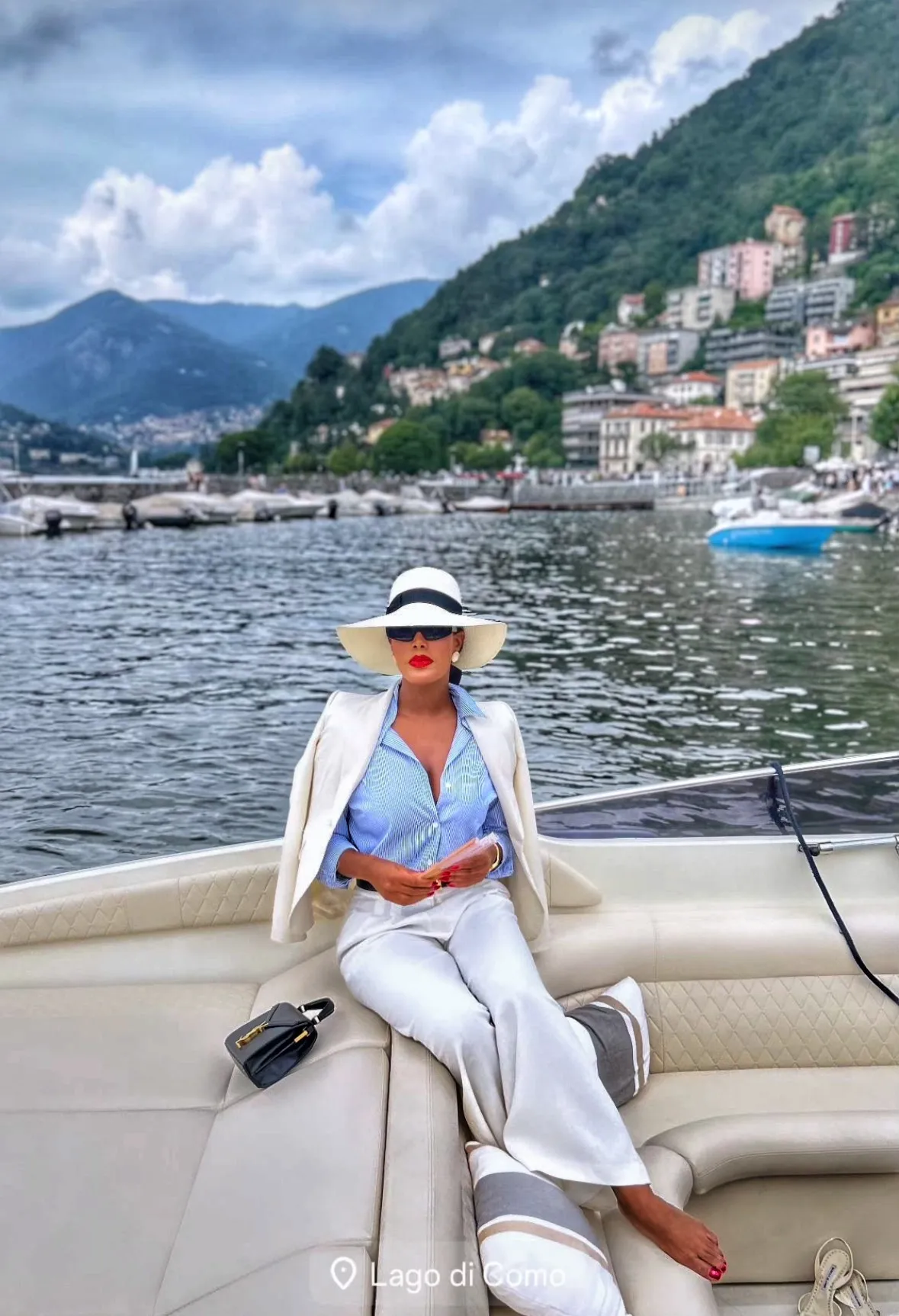 Live sex webcam photo for Cambellbigass #7299449