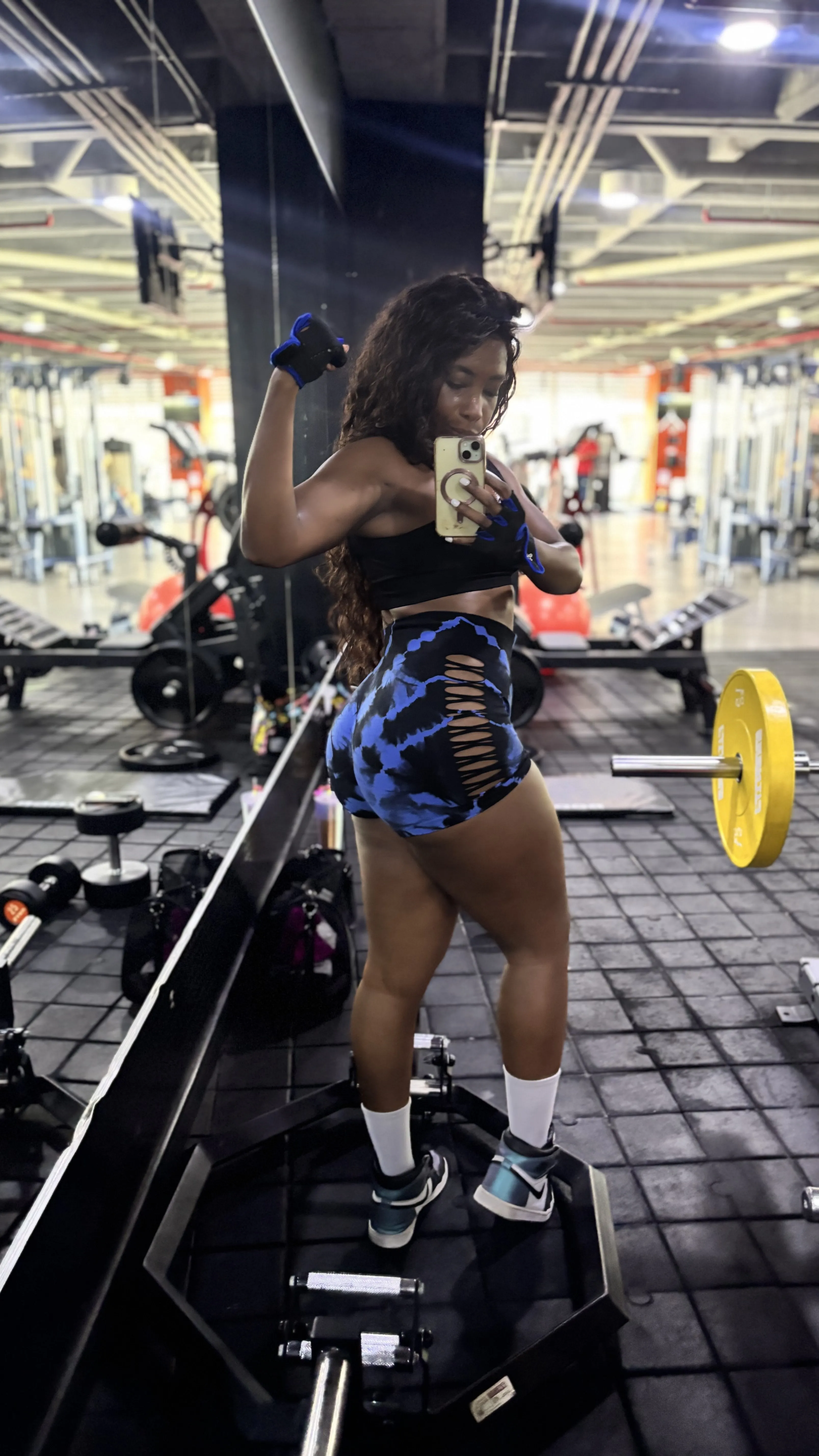 Live sex webcam photo for Cambellbigass #7299554