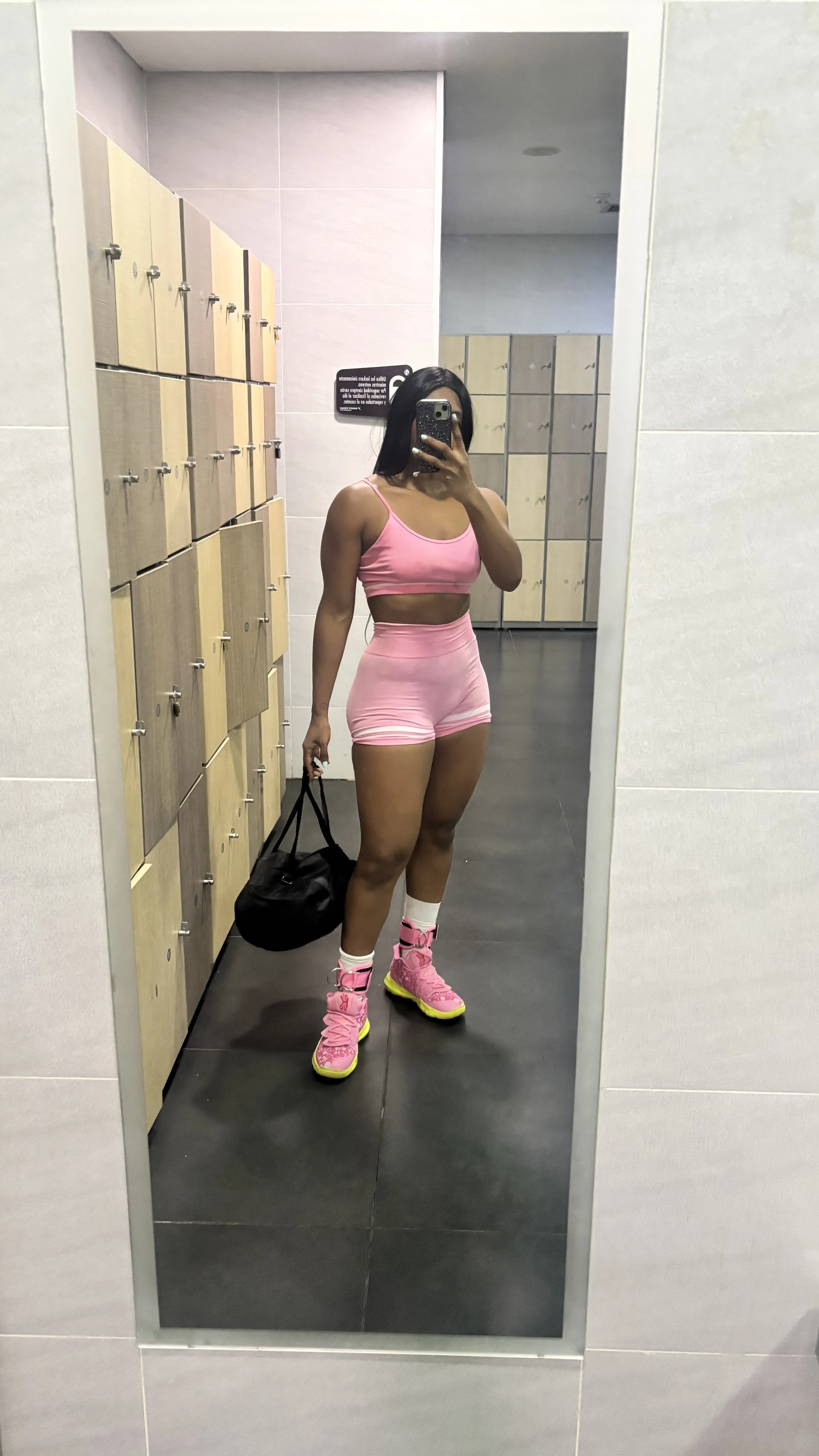 Live sex webcam photo for Cambellbigass #7961453