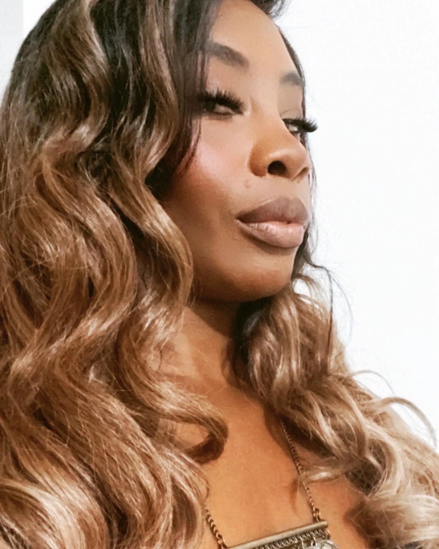 Live sex webcam photo for Cambellbigass #7229146