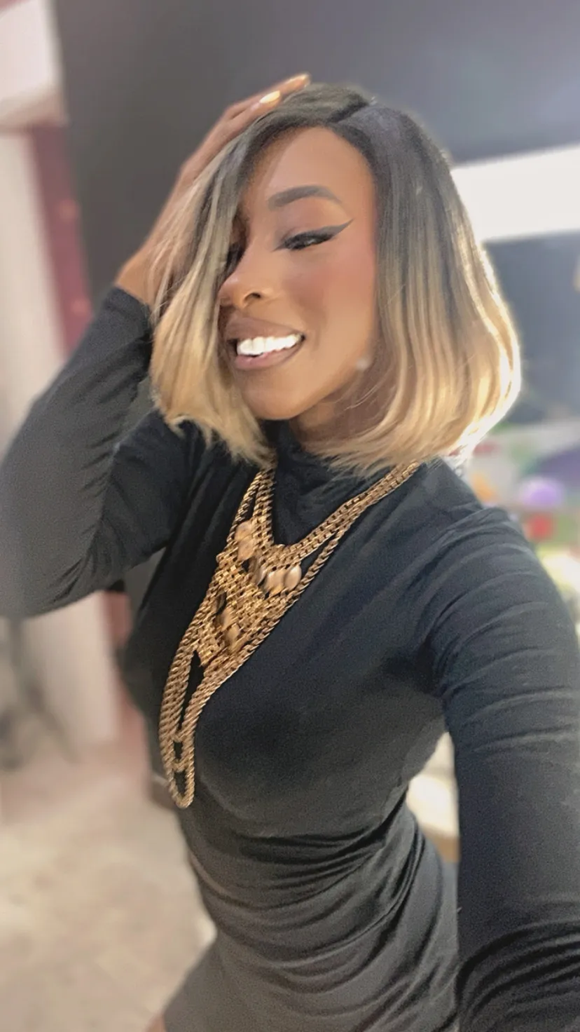 Live sex webcam photo for Cambellbigass #7228546