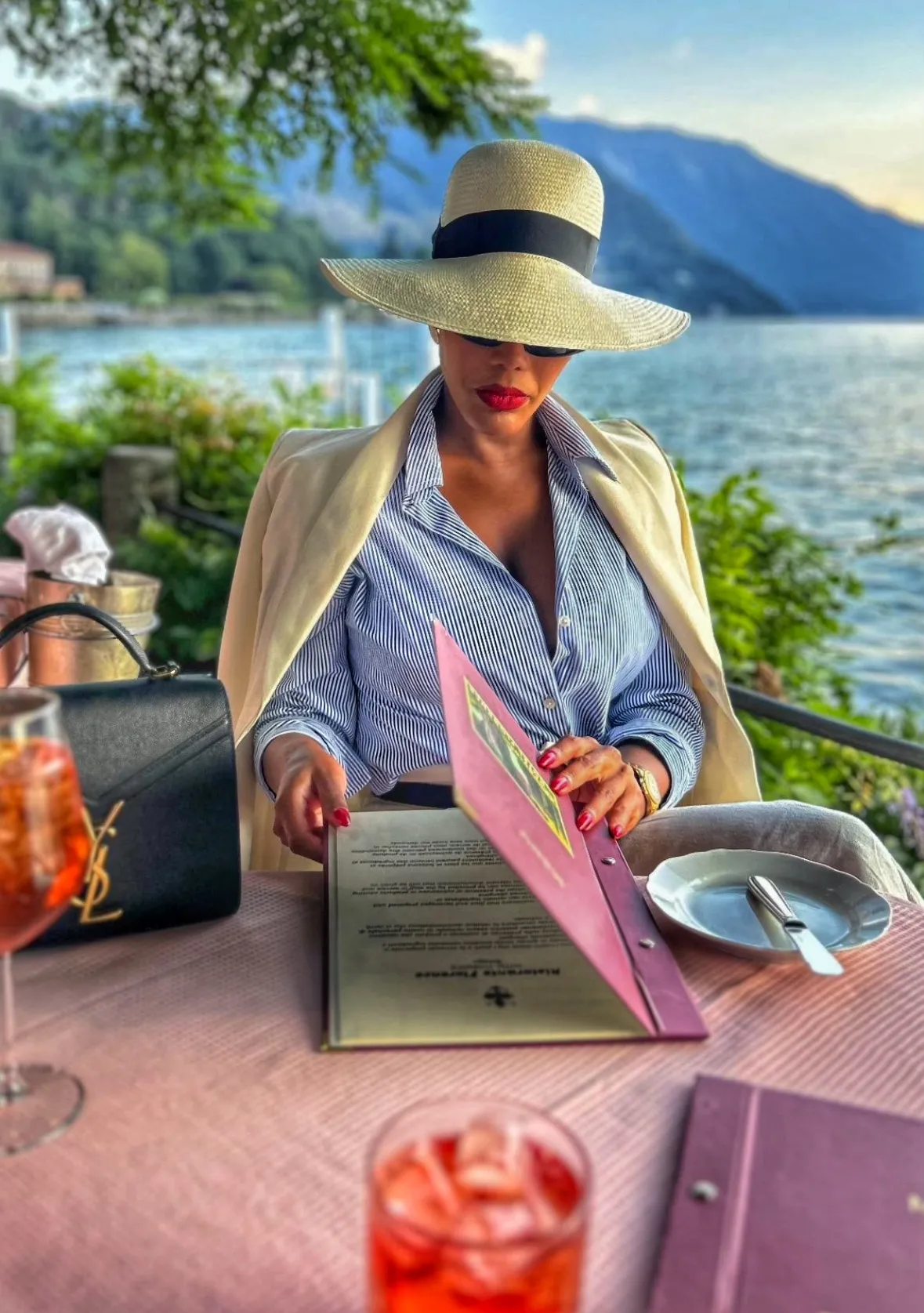 Live sex webcam photo for Cambellbigass #7299413