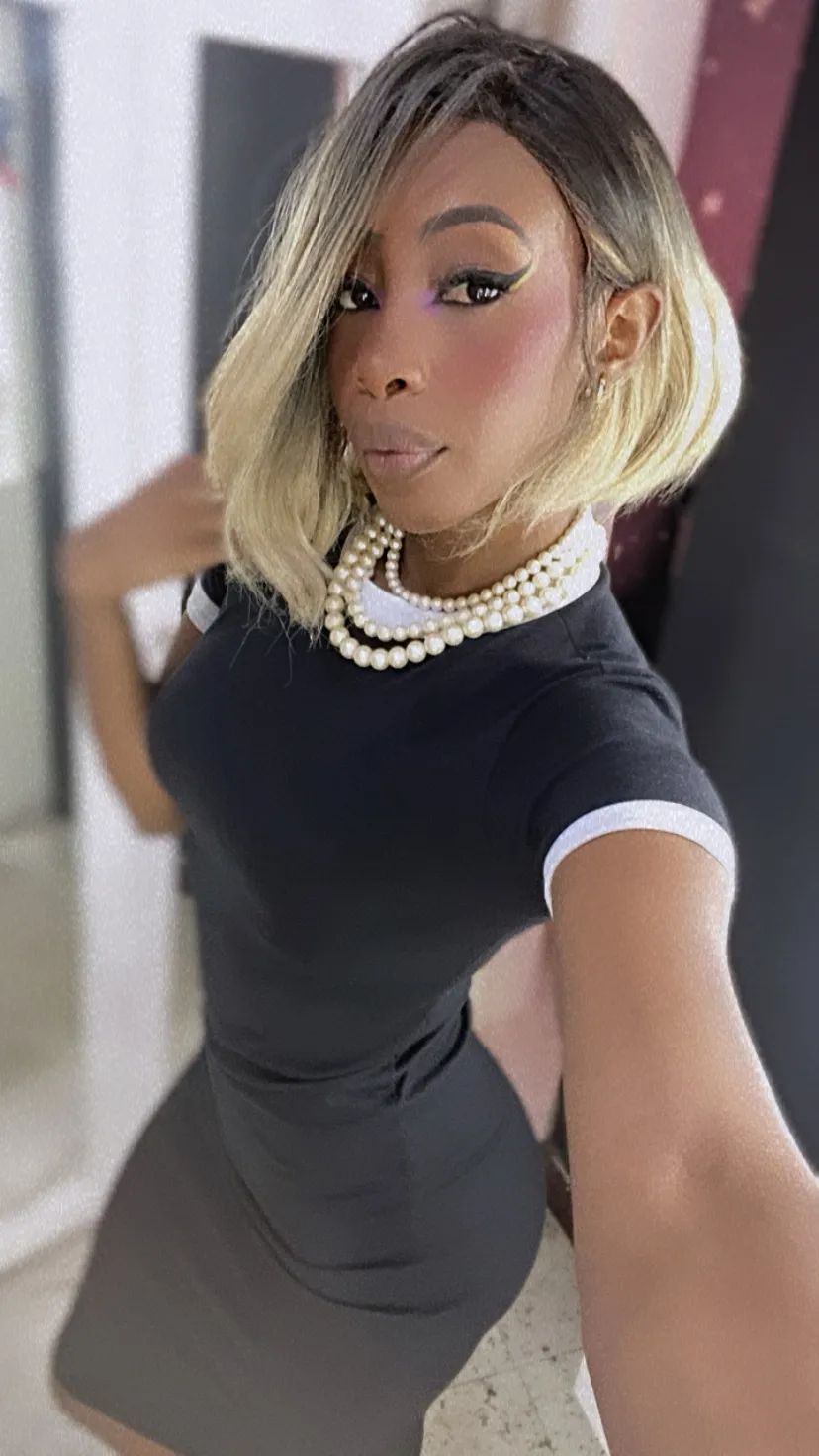 Live sex webcam photo for Cambellbigass #7228465