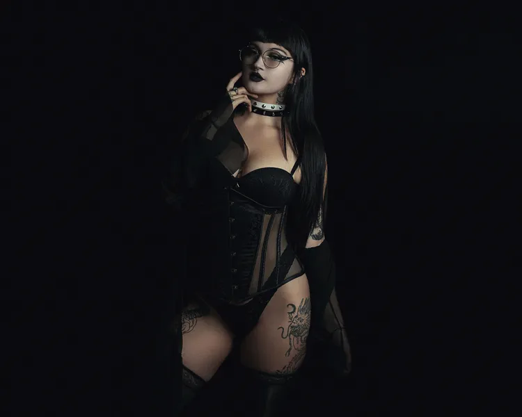 Live sex webcam photo for VioletLionn #6925497