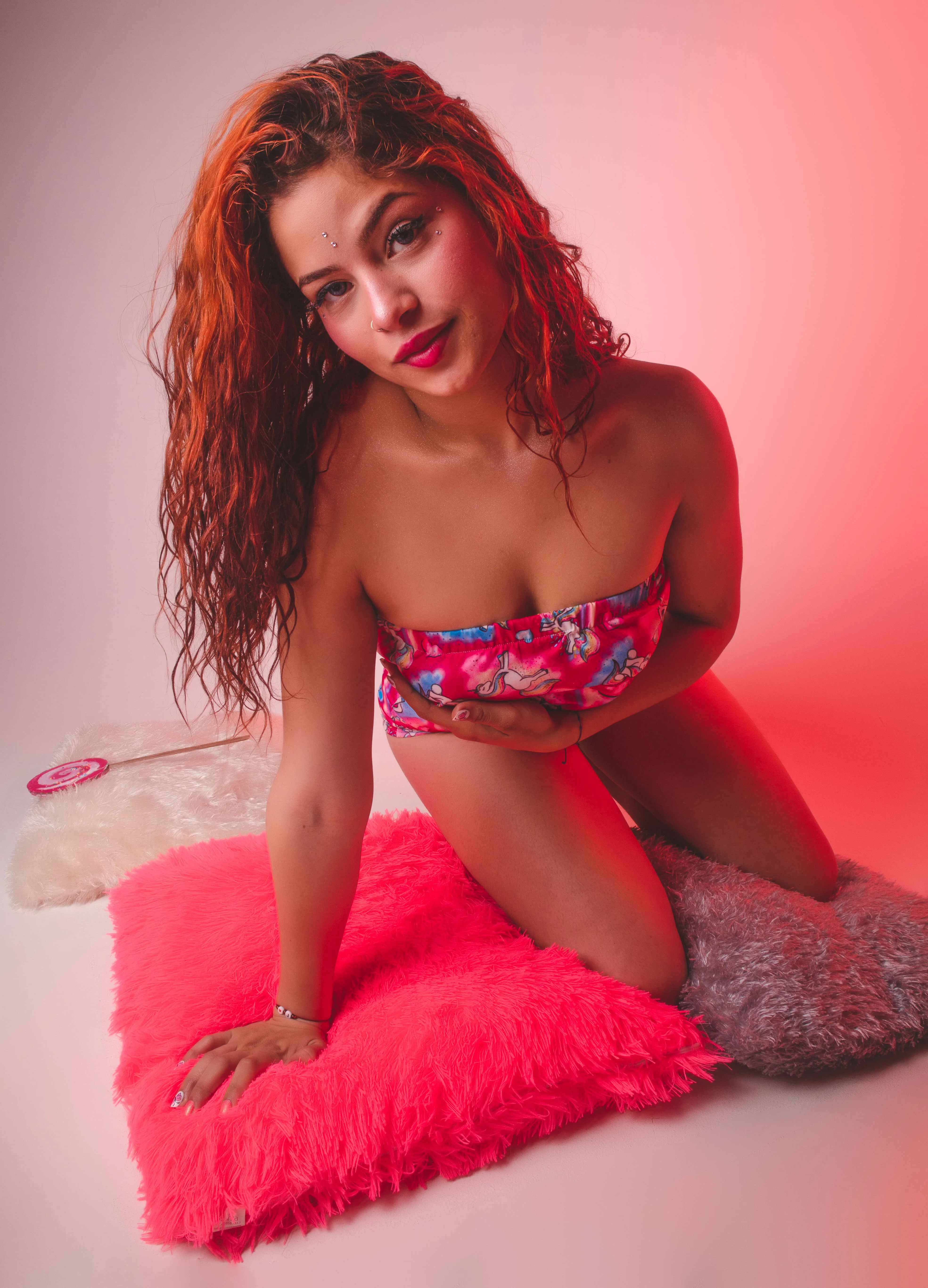 Live sex webcam photo for ShantalSummer #7492419