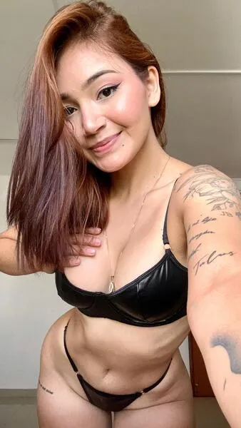 Live sex webcam photo for AnniePeters #6148640