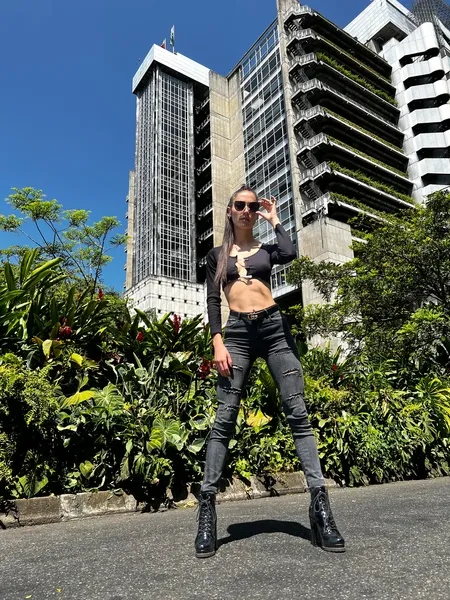 Live sex webcam photo for IsabellaRousse #4114616