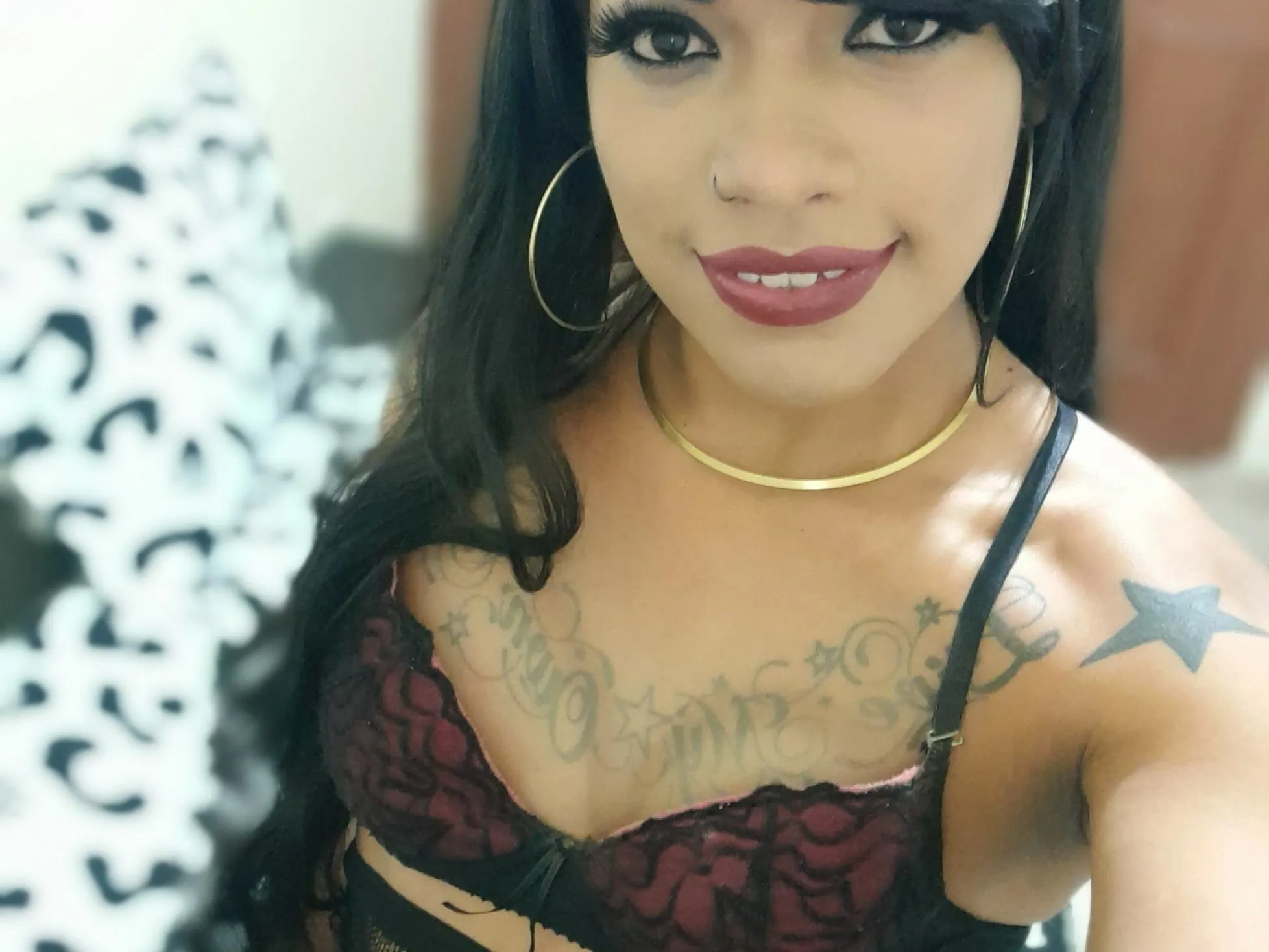 Live sex webcam photo for LiaCocktt #7931248