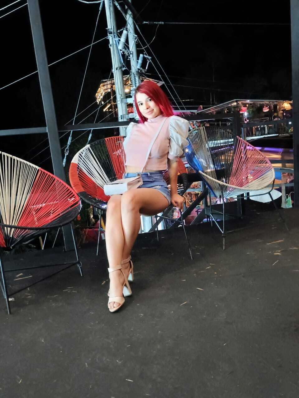 Live sex webcam photo for Seleneg022 #7170347