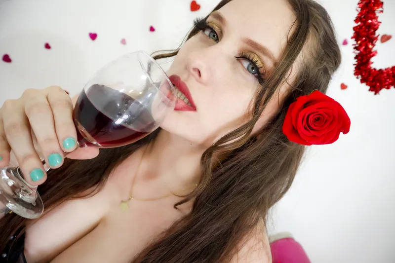 Live sex webcam photo for CharllotteBaker #4058570