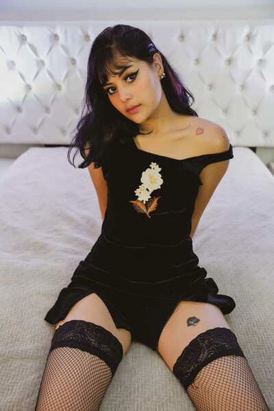 Live sex webcam photo for AlliceFlynn #4026309