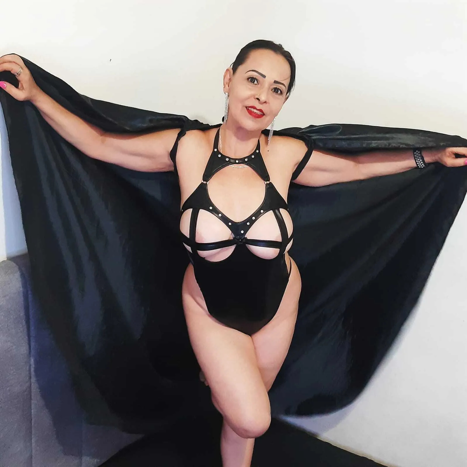 Live sex webcam photo for TiaraMature #7318557