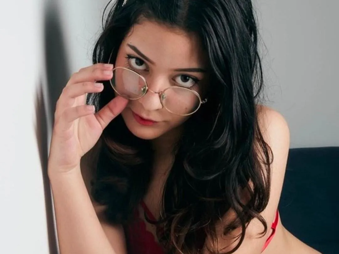 Live sex webcam photo for ZoeLennoxx #4083624