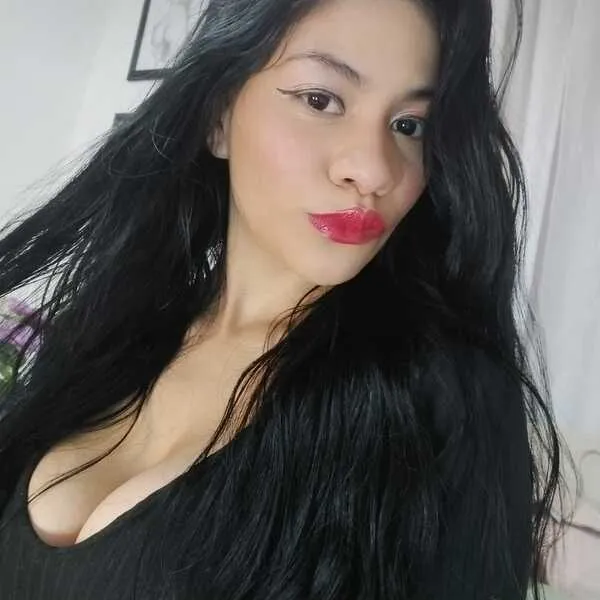 Live sex webcam photo for GraceShelby #5323480