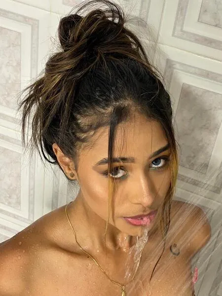 Live sex webcam photo for AriadnaRousee #5587245