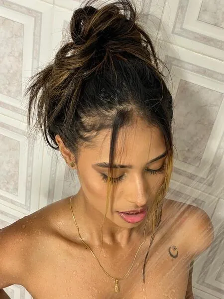 Live sex webcam photo for AriadnaRousee #5587246